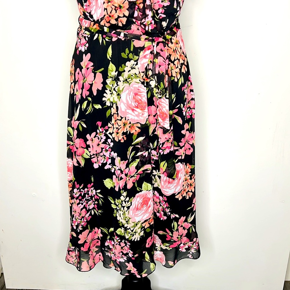 MSK DRESS - Picture 2 of 6